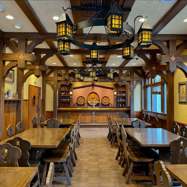 Have an event coming up? Host it at the Historic Miller Brewery! From our Visitor Center to the Miller Caves, we’re sure one would be perfect. 🍻 

Interested in more info? Reach out to becca.firkus@molsoncoors.com for details! 

#millerbrewery #milwaukee #mke #molsoncoors